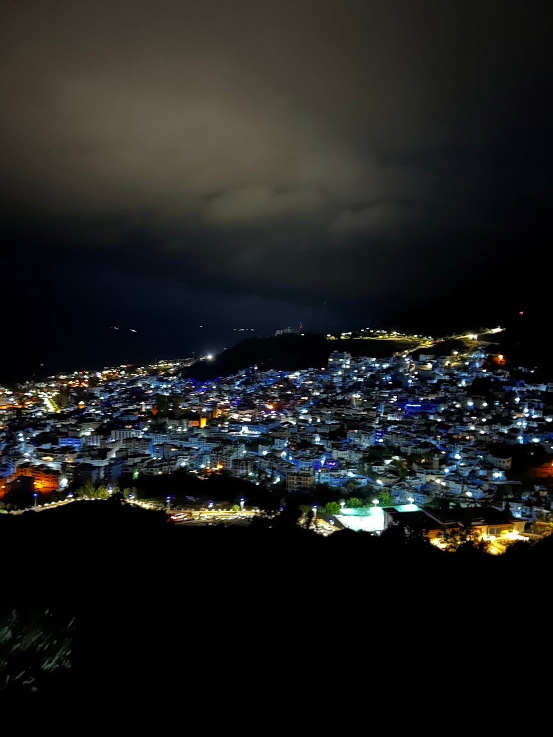 高台から見たシャウエンの夜景